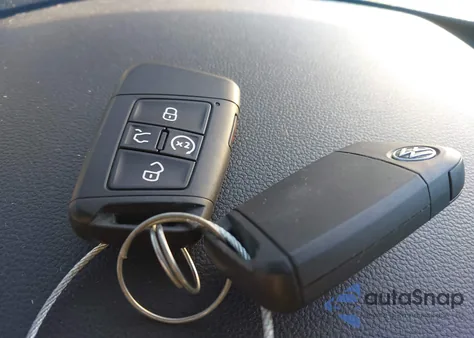 2022 Volkswagen Taos 1.5T Se из США, поврежденный, VIN 3VVPX7B22NM035453